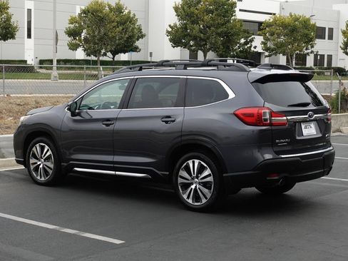 Used 2019 Subaru Ascent Limited w/ Popular Package #2 AWD/4WD image 10