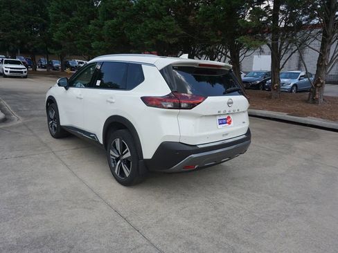 Used 2023 Nissan Rogue SL FWD image 18