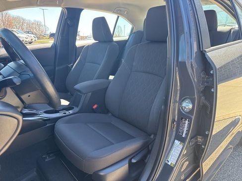 Used 2023 Toyota Corolla LE image 19