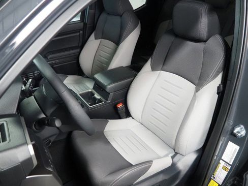 Used 2025 Toyota Tacoma TRD Off-Road image 13