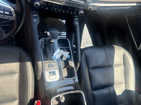 Used 2023 Kia Telluride EX w/ EX Captain's Chair Package AWD/4WD image 11