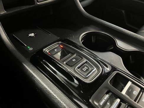Used 2023 Honda Pilot TrailSport image 25