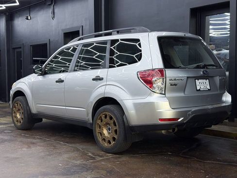 Used 2010 Subaru Forester 2.5X AWD/4WD image 5