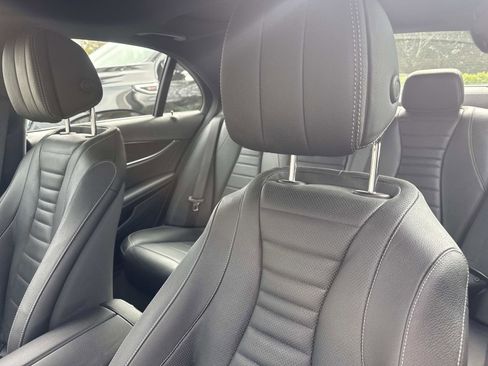 Used 2017 Mercedes-Benz E 300 image 20