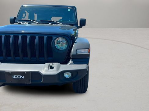 Used 2022 Jeep Wrangler Unlimited Sport AWD/4WD image 24