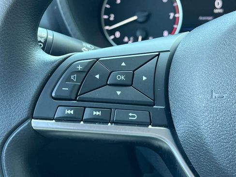 Certified 2025 Nissan Sentra SV FWD image 29