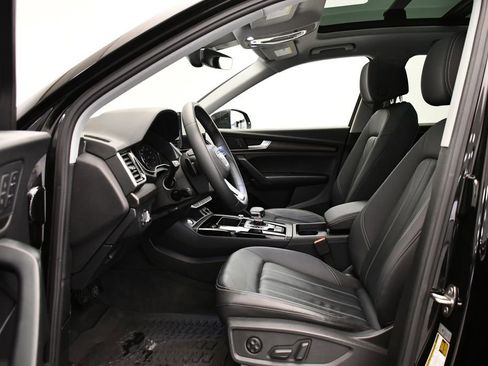 Certified 2023 Audi Q5 2.0T Premium w/ Convenience Package image 39