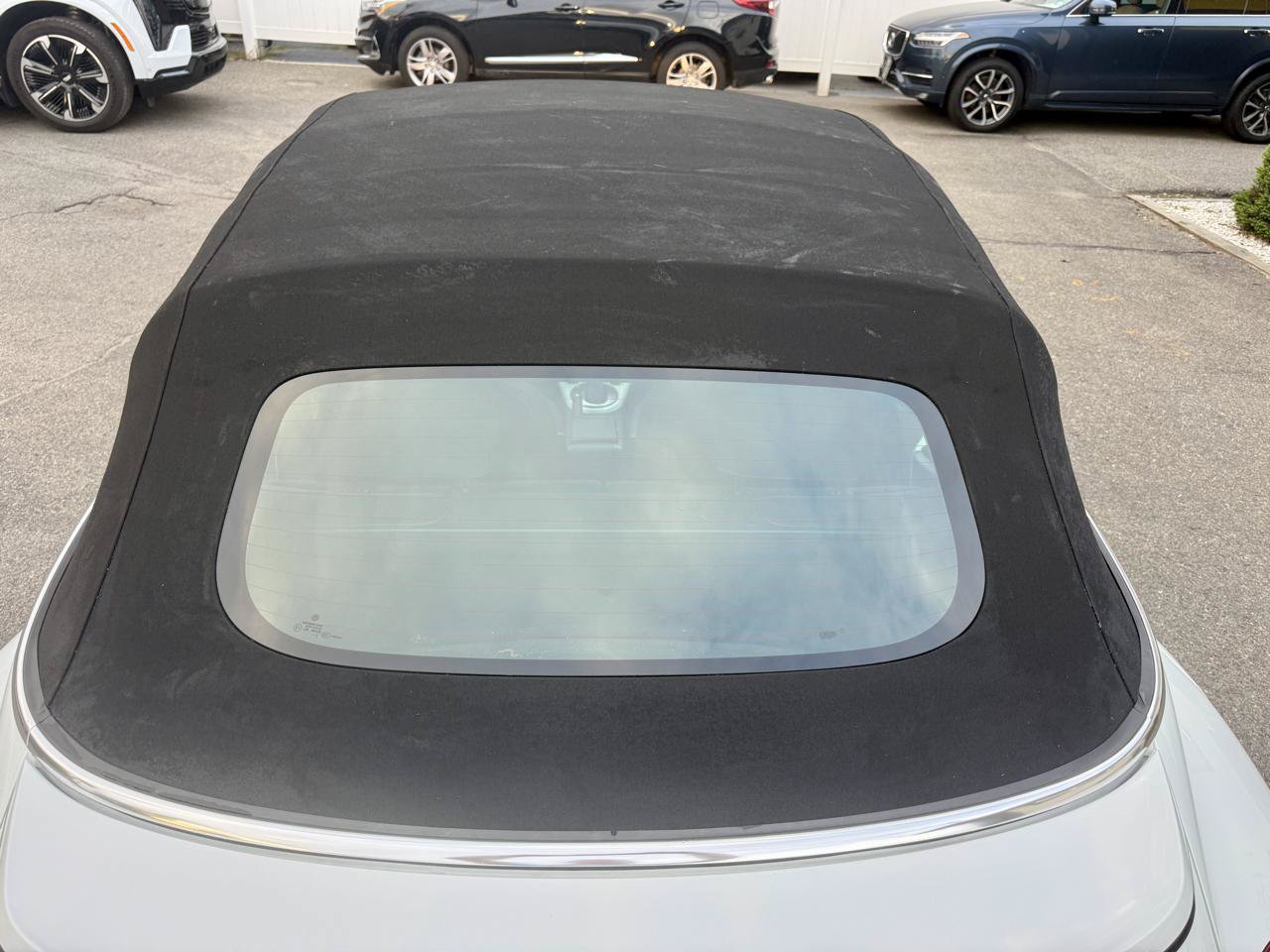 Used 2019 Volkswagen Beetle 2.0T SE FWD image 17