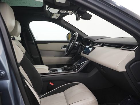 Used 2019 Land Rover Range Rover Velar R-Dynamic SE AWD/4WD image 13