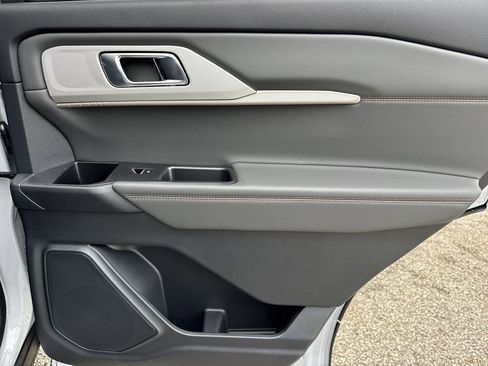 New 2026 Ford Explorer Active RWD image 16