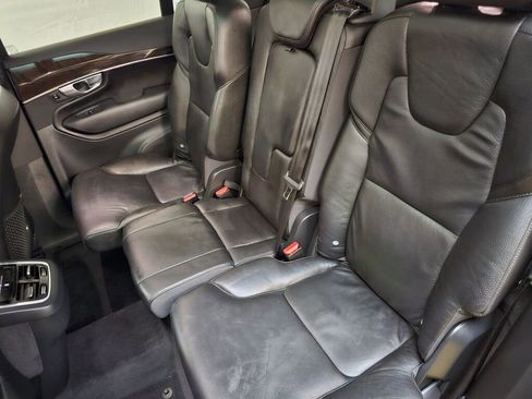 Used 2019 Volvo XC90 T6 Momentum w/ Protection Package image 19