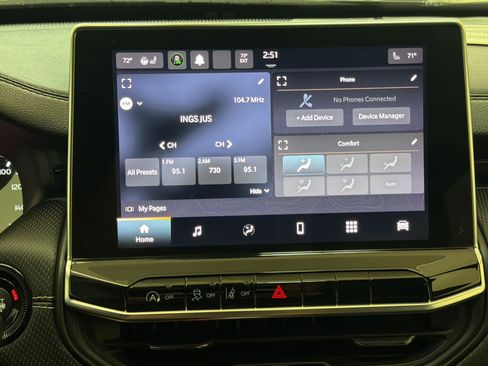Used 2023 Jeep Compass Latitude w/ Sun and Sound Group AWD/4WD image 20