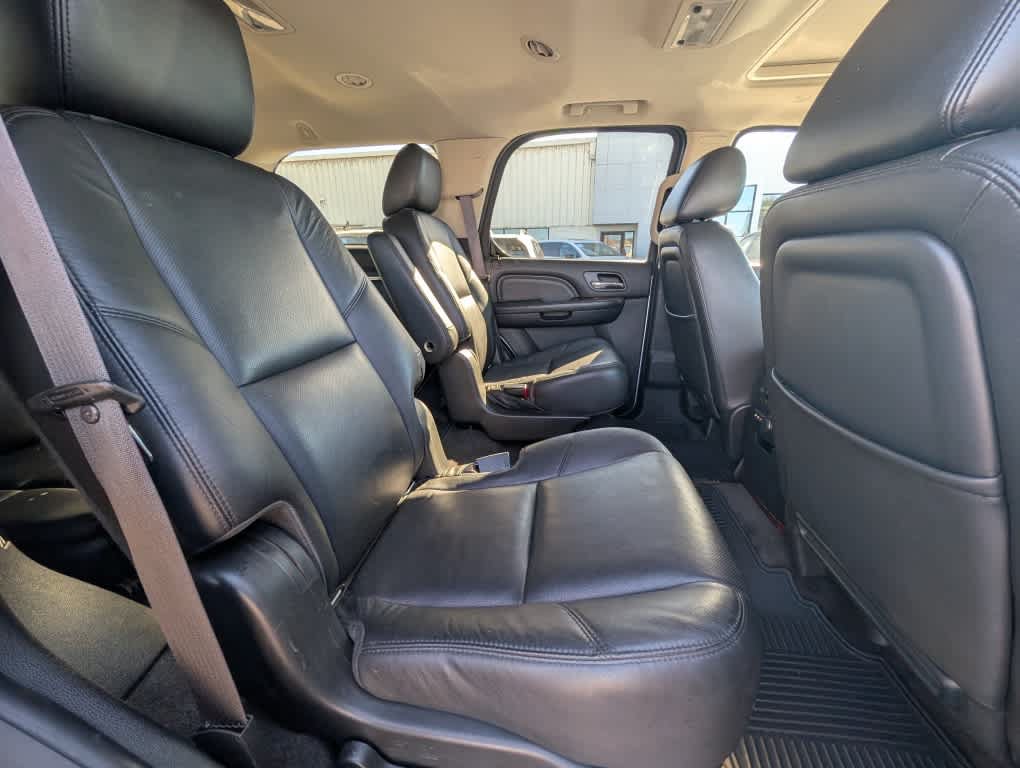 Used 2014 Cadillac Escalade Luxury AWD/4WD image 26