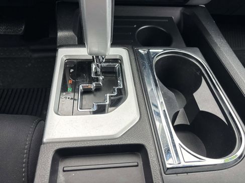 Used 2018 Toyota Tundra SR5 w/ TRD Off Road Package image 22