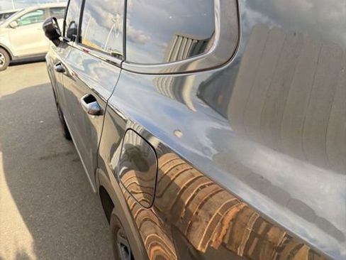 Used 2023 Kia Telluride EX X-Line image 9