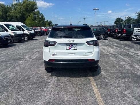 Used 2025 Jeep Compass Limited w/ Elite Group AWD/4WD image 11