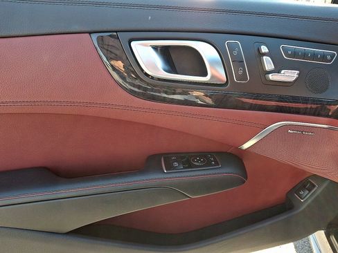 Certified 2017 Mercedes-Benz SL 550 image 11