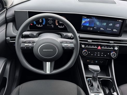 New 2026 Hyundai Tucson SEL FWD image 17