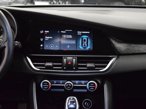 Used 2021 Alfa Romeo Giulia Sprint w/ Nero Edizione image 36