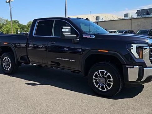 Used 2024 GMC Sierra 2500 SLE w/ SLE Value Package; AWD/4WD image 2