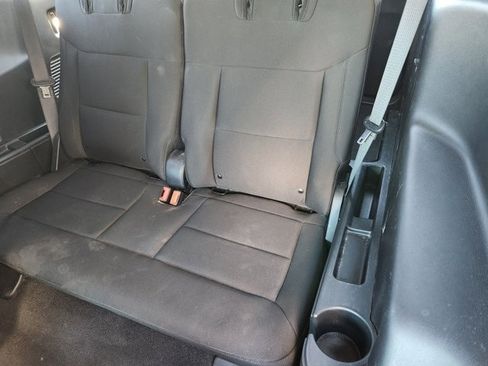 Used 2021 Ford Explorer XLT image 31