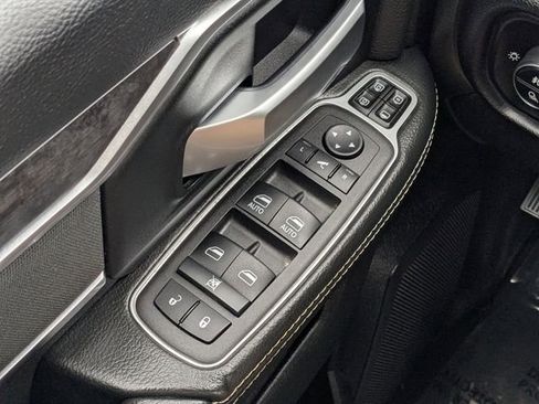 Used 2024 RAM 2500 Big Horn w/ Bed Utility Group image 20