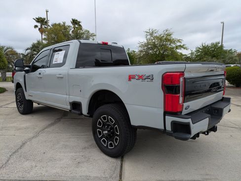 Used 2025 Ford F250 Platinum AWD/4WD image 6