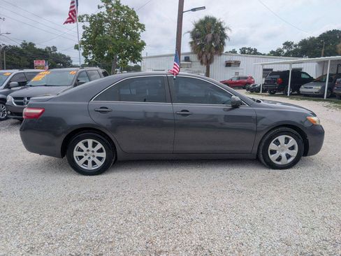 Used 2009 Toyota Camry SE FWD image 8