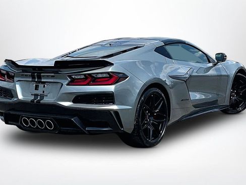 Used 2023 Chevrolet Corvette Z06 RWD image 6