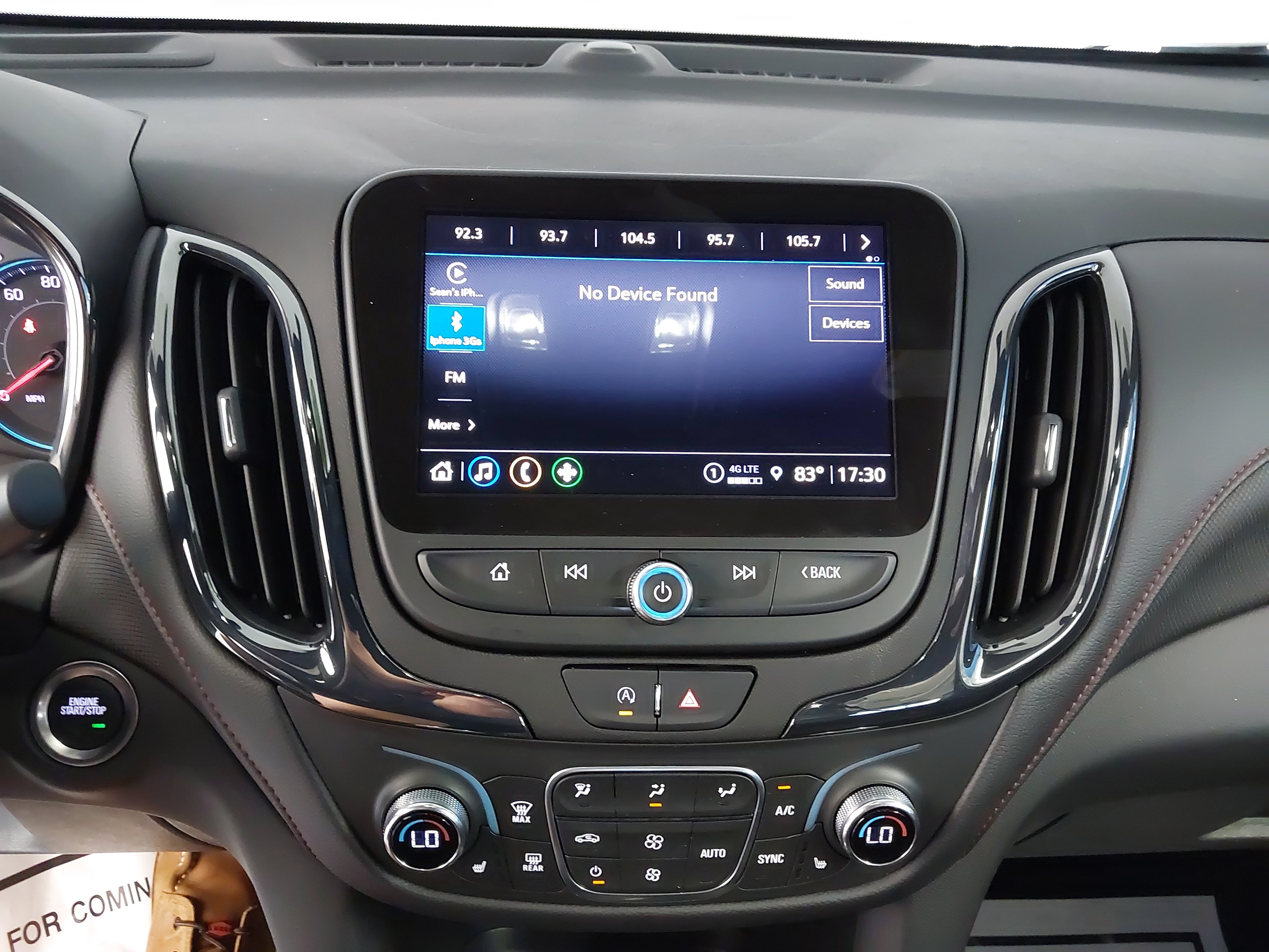 Certified 2024 Chevrolet Equinox RS FWD image 21