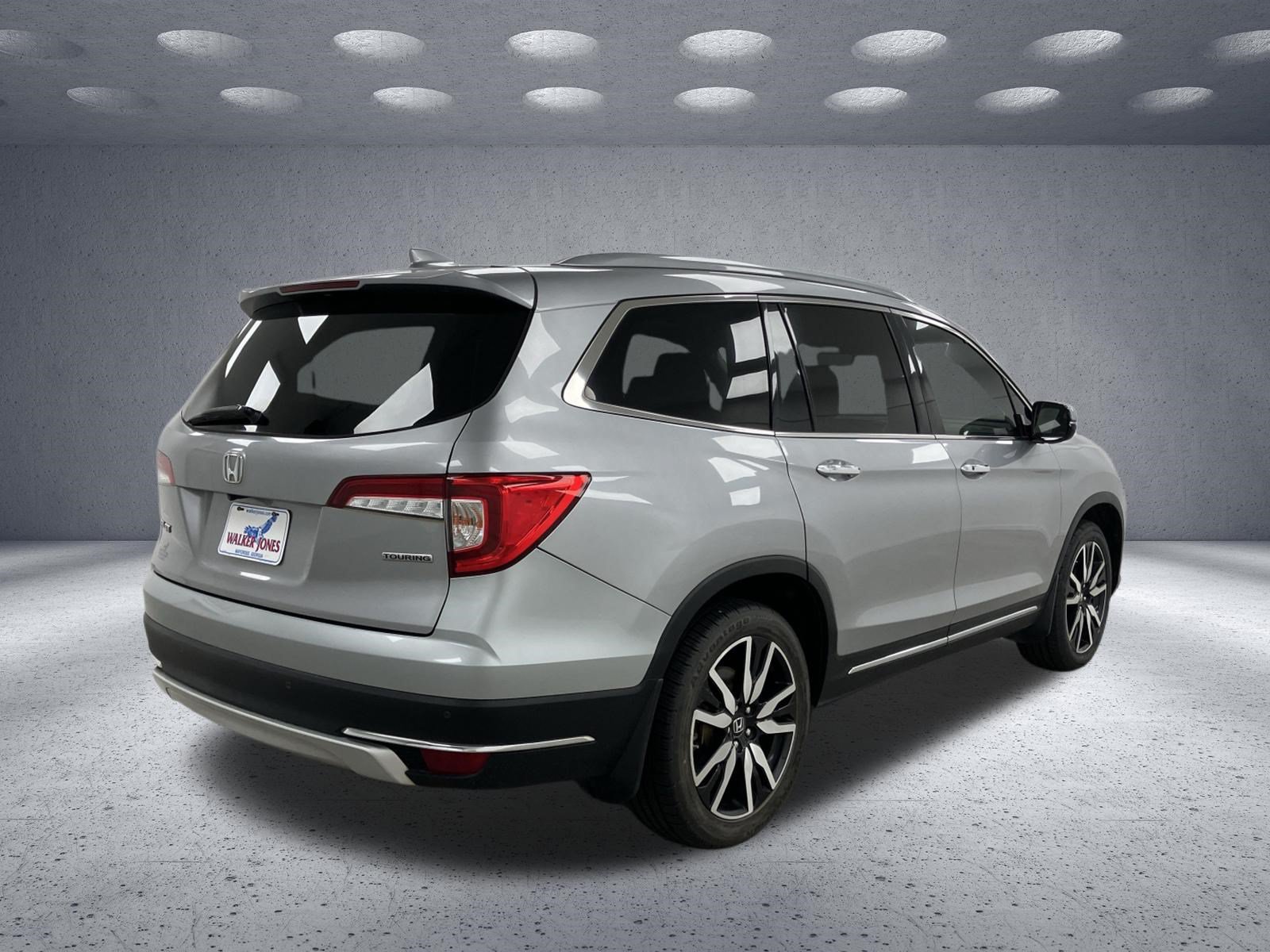 Used 2021 Honda Pilot Touring image 5