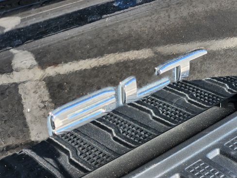 Used 2019 GMC Sierra 1500 SLT image 28