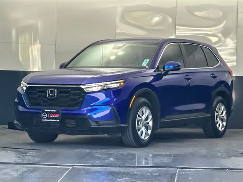 Used 2024 Honda CR-V LX image 7
