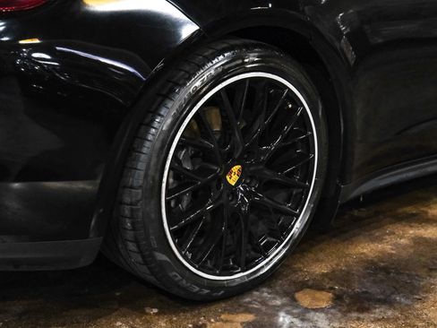 Used 2018 Porsche Panamera 4 image 52