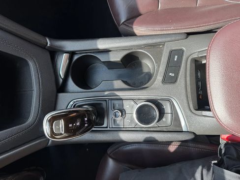 Used 2020 Cadillac XT6 Premium Luxury image 17