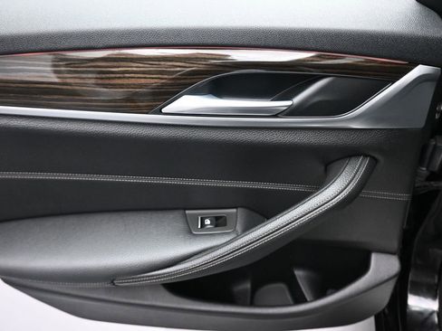 Used 2019 BMW 530i xDrive w/ Convenience Package image 32