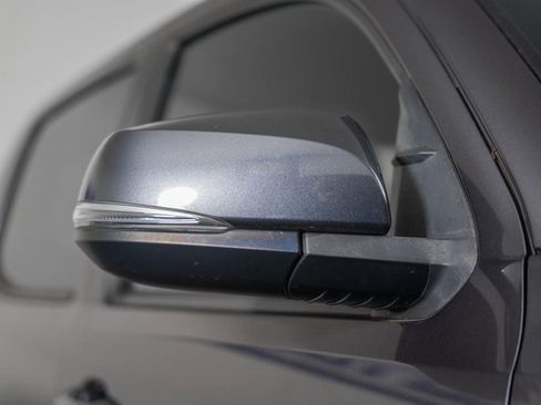 Used 2019 Toyota Tacoma TRD Off-Road image 16