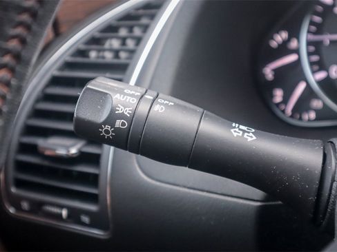 Used 2020 Nissan Armada Platinum w/ Platinum Reserve Package image 14