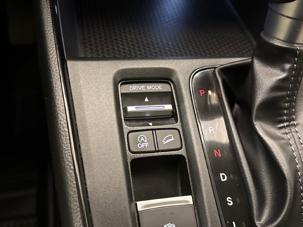 Used 2025 Honda CR-V LX image 27