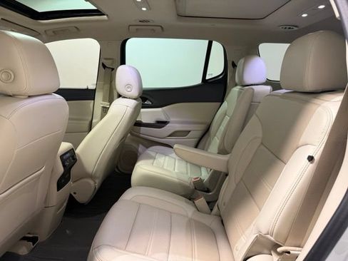 Used 2020 GMC Acadia Denali w/ Technology Package AWD/4WD image 27