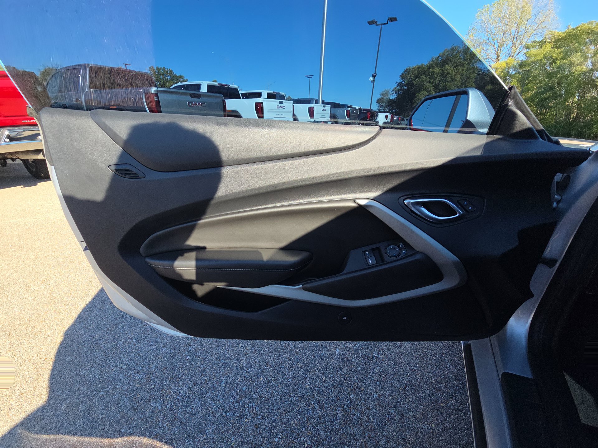 Used 2017 Chevrolet Camaro SS RWD image 12