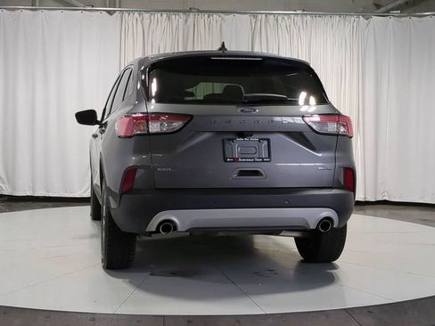 Used 2022 Ford Escape SEL image 9