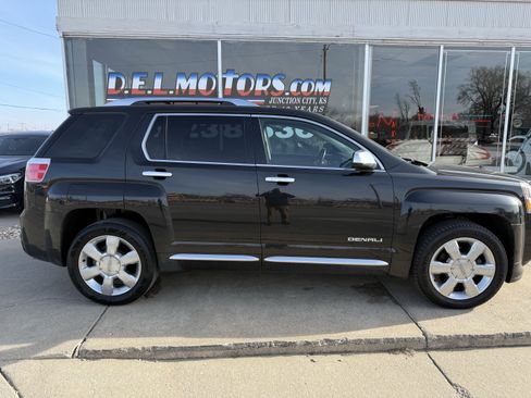 Used 2014 GMC Terrain Denali w/ Cargo Package image 11