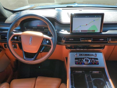 Used 2023 Lincoln Aviator Black Label w/ Dynamic Handling Package AWD/4WD image 29