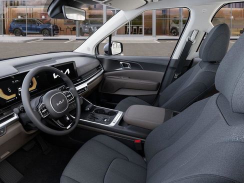 New 2026 Kia Carnival LX image 17