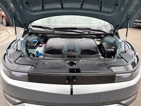 Used 2024 Hyundai Ioniq 5 SEL image 28