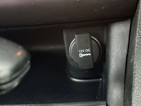 Used 2020 Dodge Charger SXT w/ Blacktop Package image 25