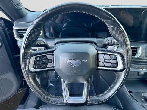 Used 2025 Ford Mustang GT Premium RWD image 28