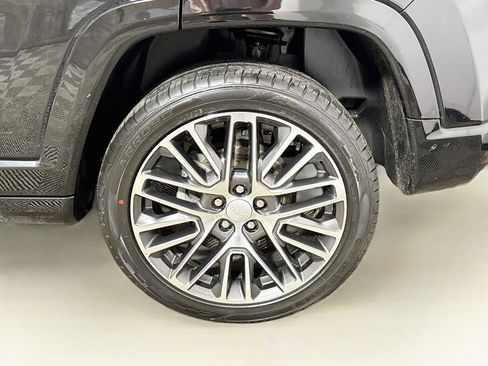 Used 2022 Jeep Compass Limited w/ Elite Group image 31