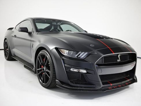 Used 2021 Ford Mustang Shelby GT500 w/ Technology Package RWD image 7